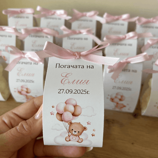 Свещи в картонена опаковка